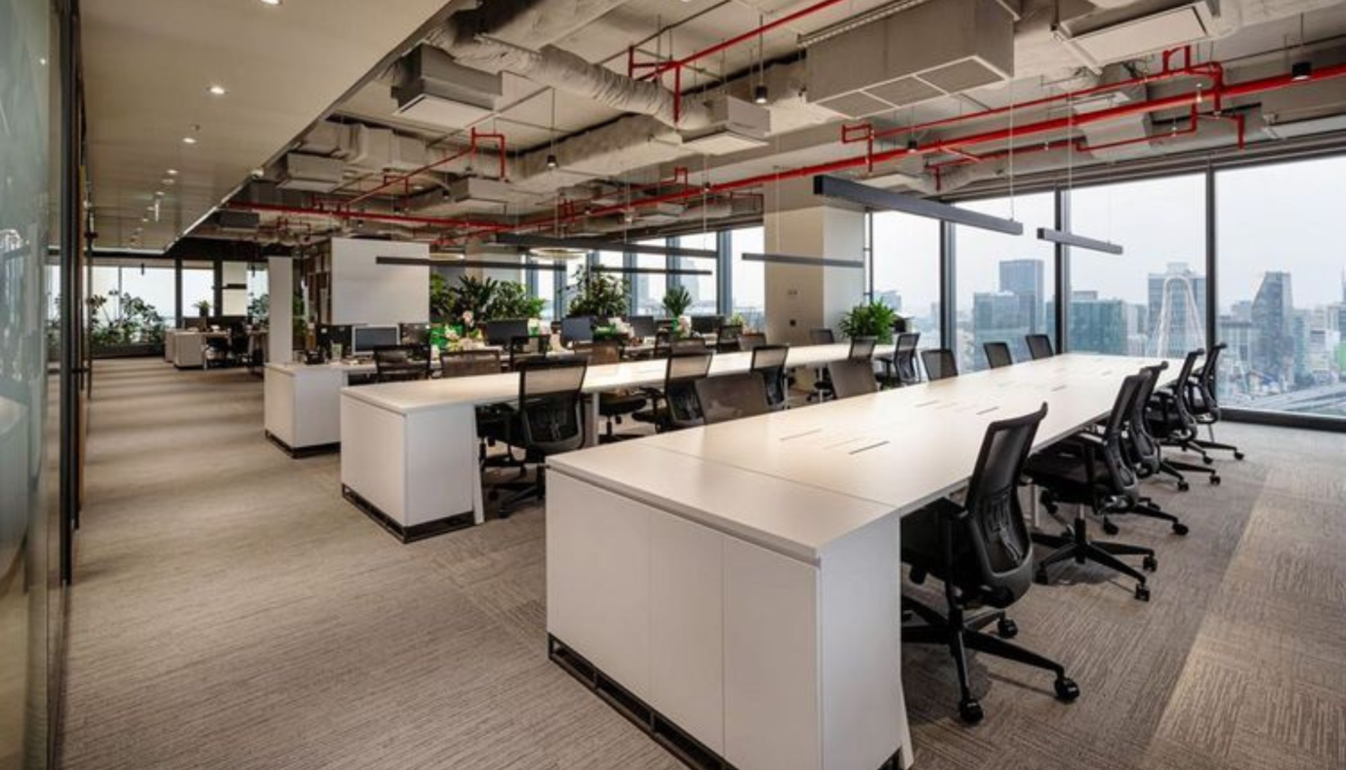 Các mẫu thiết kế văn phòng bằng nhựa nội thất 2025